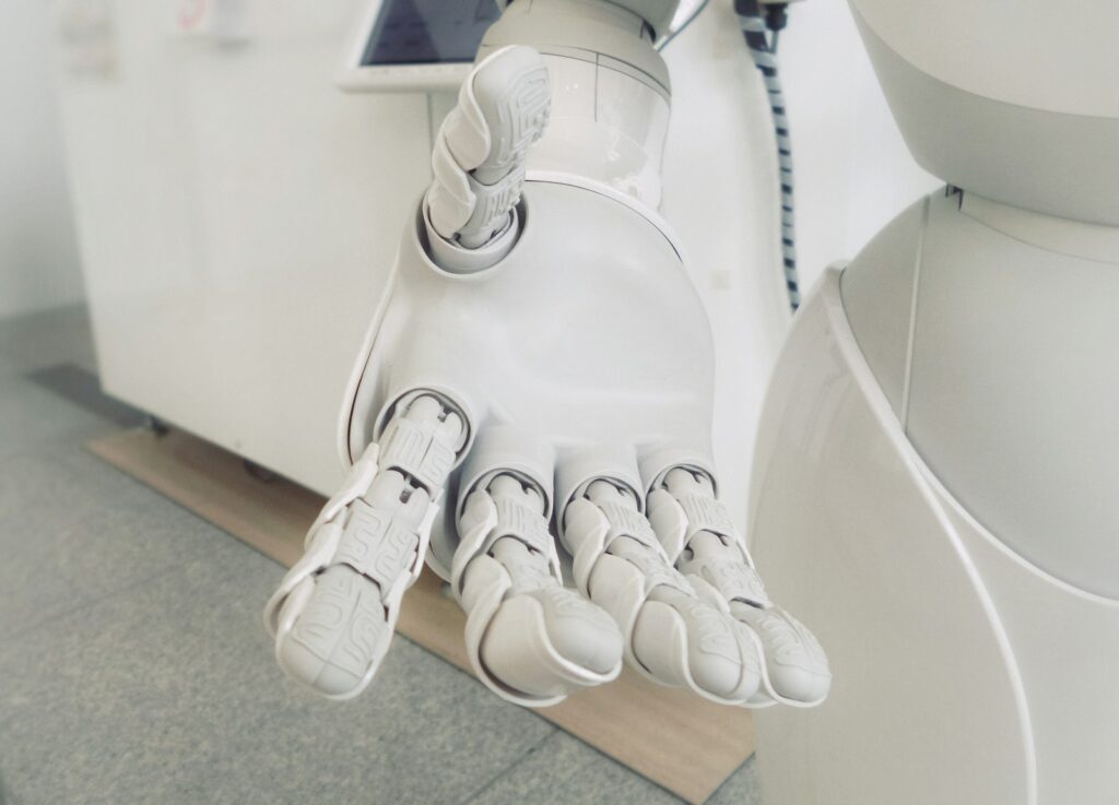 chatbot pazarlama için yapay zeka sohbet robotu ekranı ve kullanıcı etkileşimi