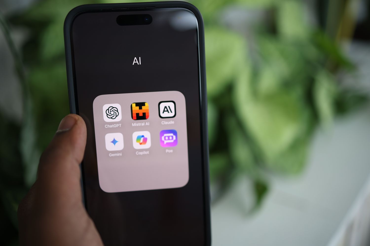 Meta Pocket yapay zeka uygulaması mobil telefon